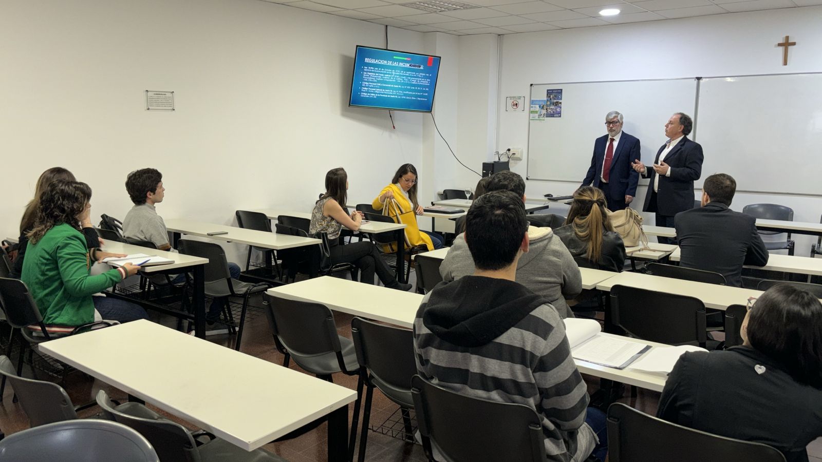 Charla sobre Incumbencias Profesionales y Ley de Honorarios.